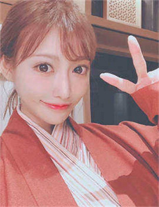 《亚洲成AV人片一区二区不卡-泷泽萝拉 七里香》