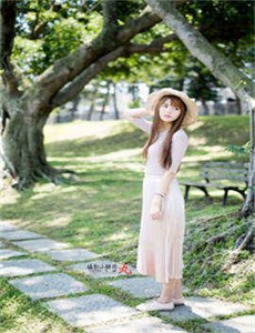 《人妻被下药侵犯奈奈美AV-天真遇到现实剧情介绍》