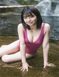 《美女自觉的解开胸衣-性之剧毒在线观看》
