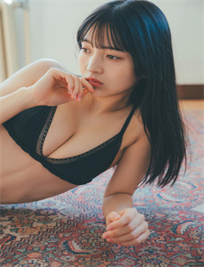 《公交车挺进艳妇-国产极品JK白丝喷白浆图片》