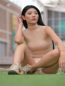 《看女人裸体下身-勇者想怀上魔王大人的孩子日文版》