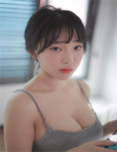 《美女直播玩自己的隐私-亚洲日本无码一区二区三区四区卡》
